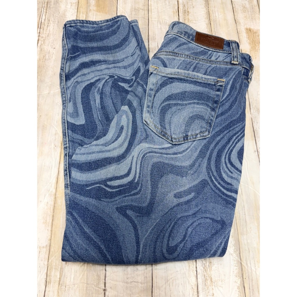 Hollister Curvy High-Rise Mom Jeans Blue Marble Swirl Print size 3R, 26W, 25.5L